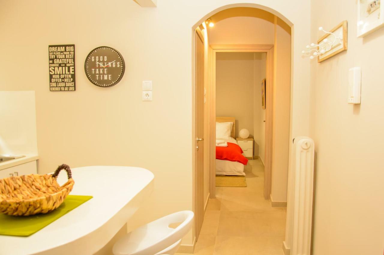 Neighborly Nest - Apartment In The Heart Of أثينا المظهر الخارجي الصورة